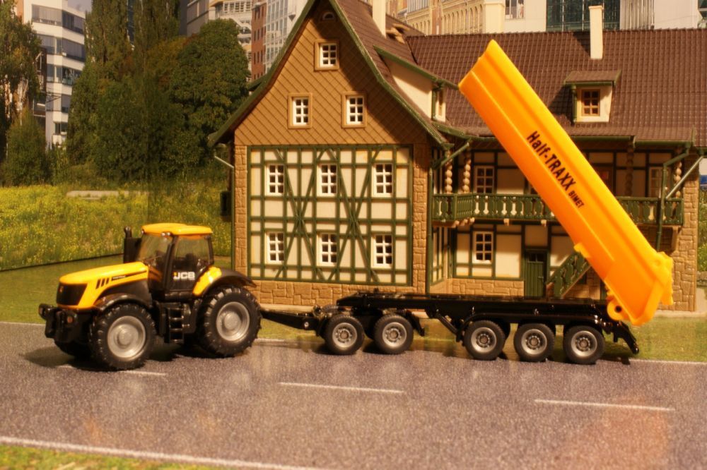 Модель трактора с прицепом-кузовом, желтый, 1:87  